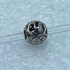 Pandora,” Openwork Letter “Y” S925Ale Charm 791845CZ A 47-8